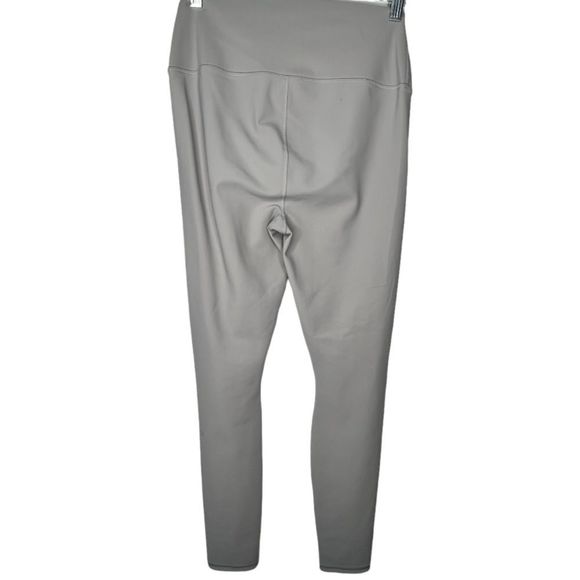 Alo Yoga Pants with Cuts nwot - Picture 3 of 6